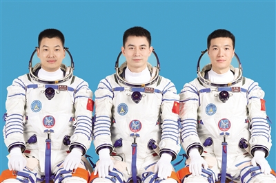 ��λ��80��ִ�ɡ���ʮ�ˡ�