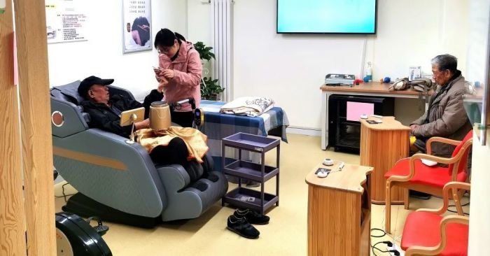 7F4782F749863F5F6547BBA1FF3FF72BDE15A7EA_size49_w700_h366.jp