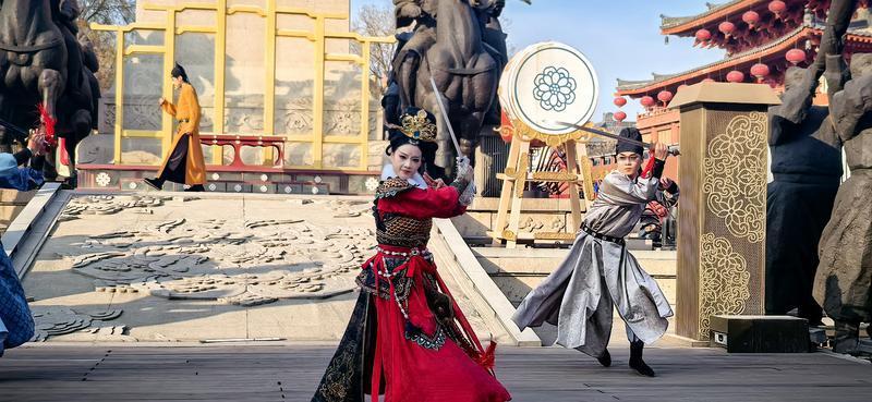 ���Ʋ�ҹ�����£�ξ