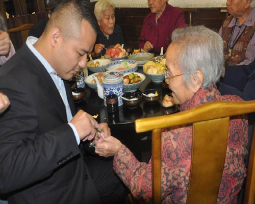 ��һ�Ÿж���  ȭȭ