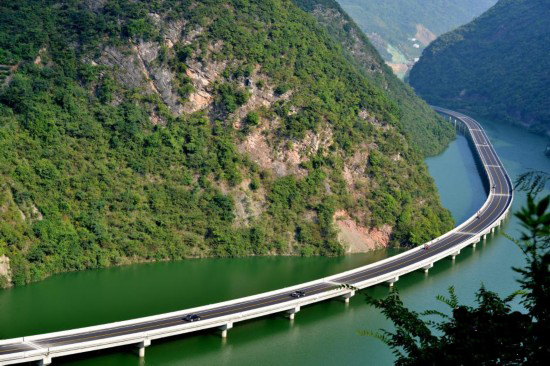 �й�����ˮ����̬������·ͨ�� 