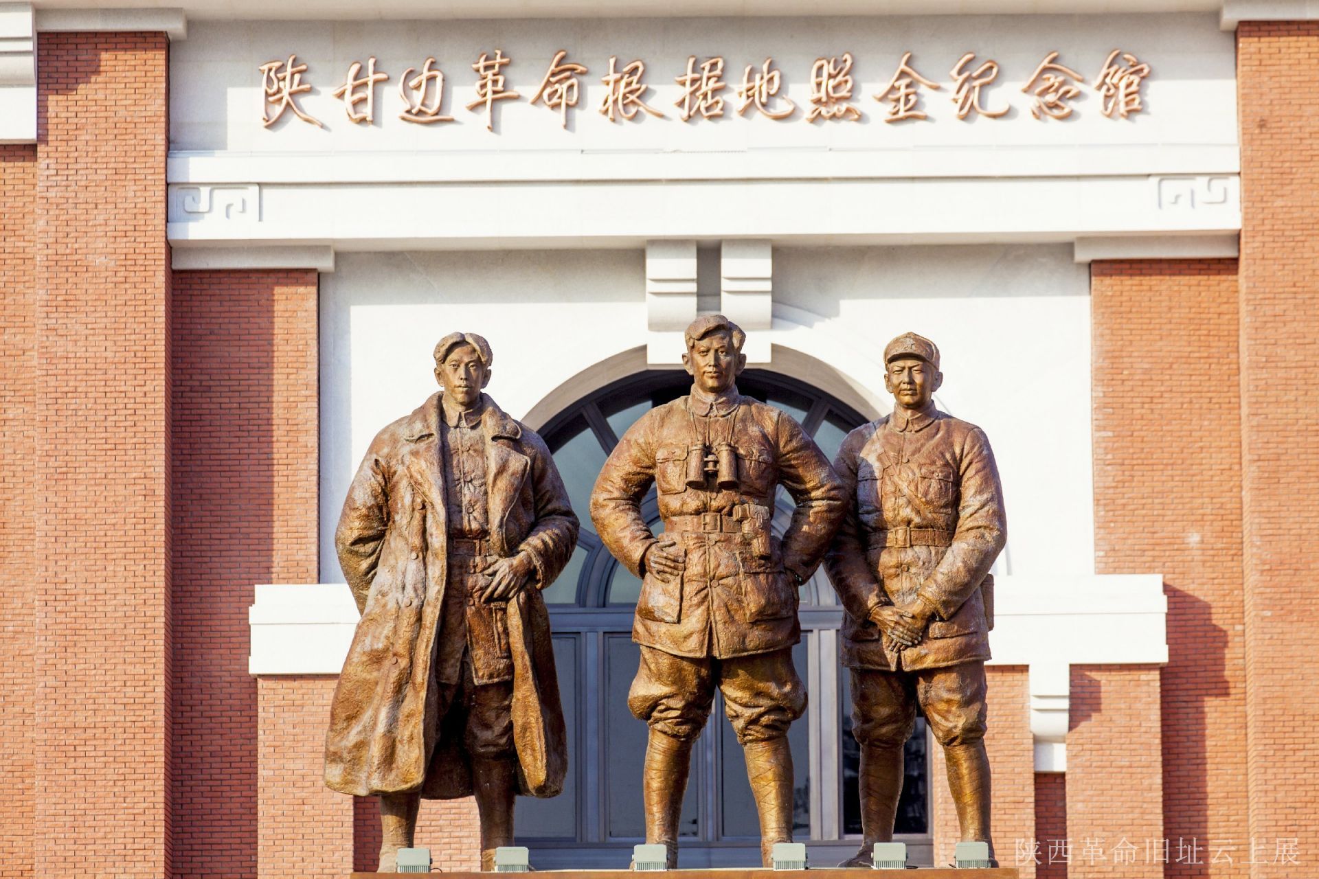 �¸ʱ߸������ݵ��ս�����