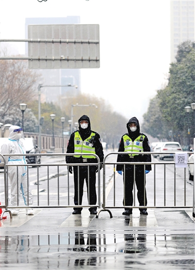 ���ߡ����ػ� Ϊ��������