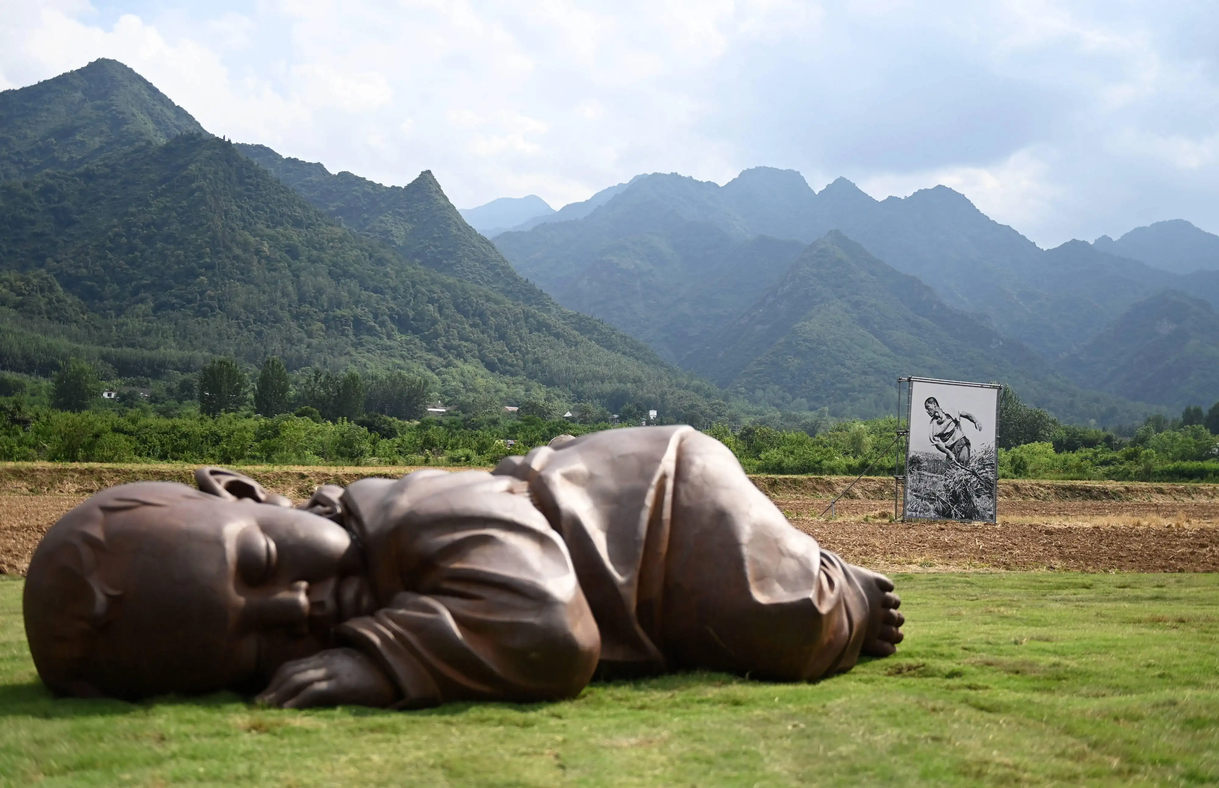 �������������̼��´�չʾ�Ĵ��֮�ӵ���