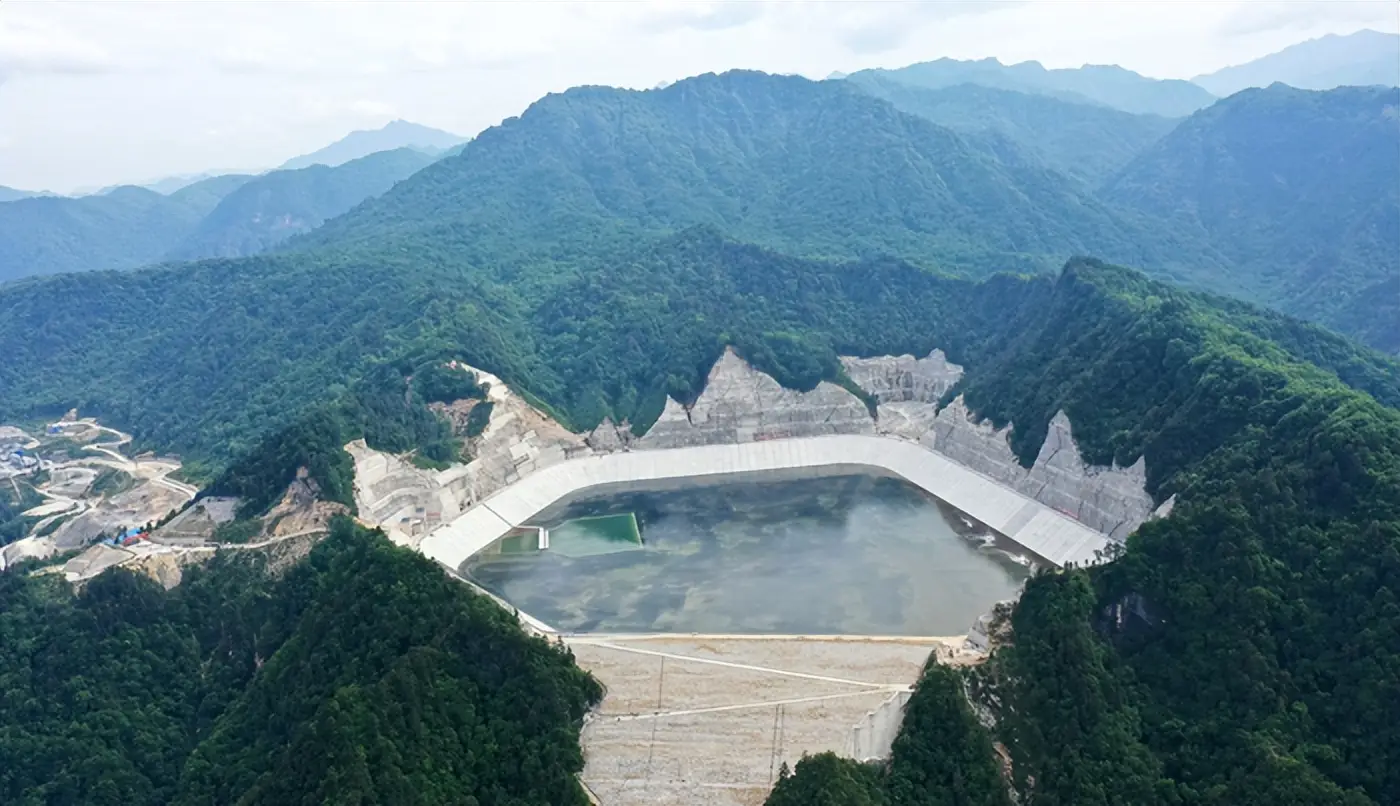 �򰲳�ˮ���ܵ�վ